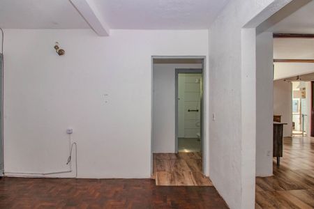 Casa à venda com 100m², 4 quartos e 2 vagasSala  ( Piso 1)