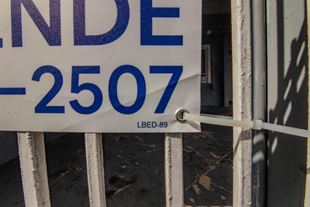 Casa à venda com 100m², 4 quartos e 2 vagasPlaquinha