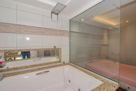 Casa à venda com 100m², 4 quartos e 2 vagasBanheiro da Suíte ( Piso 2)