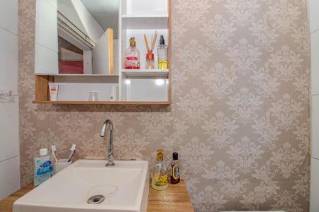 Casa à venda com 100m², 4 quartos e 2 vagasBanheiro Social ( Piso 2)