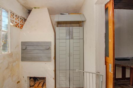 Casa à venda com 100m², 4 quartos e 2 vagasÁrea de Serviço ( Piso 1)