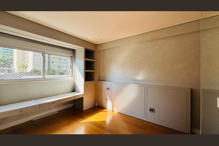 Apartamento à venda com 4 quartos, 259m² em Vila da Serra, Nova Lima