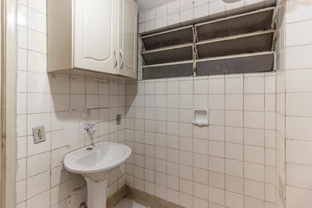 Banheiro de kitnet/studio para alugar com 1 quarto, 28m² em Campos Elíseos, São Paulo