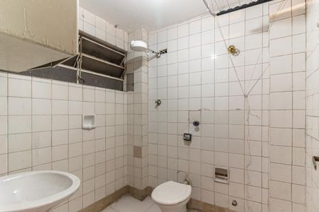 Banheiro de kitnet/studio para alugar com 1 quarto, 28m² em Campos Elíseos, São Paulo