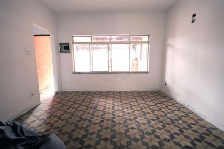Casa à venda com 118m², 2 quartos e 2 vagasSala
