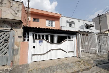 Casa à venda com 118m², 2 quartos e 2 vagasFachada