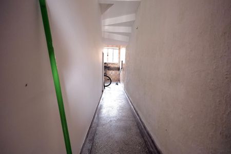 Casa à venda com 118m², 2 quartos e 2 vagasCorredor