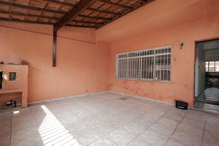 Casa à venda com 118m², 2 quartos e 2 vagasGaragem