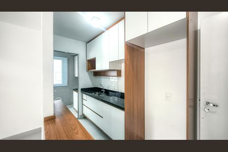 Apartamento para alugar com 42m², 2 quartos e 1 vaga Apartamento para alugar com 42m², 2 quartos e 1 vagaCozinha e Área de Serviço