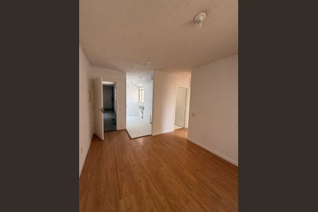 Apartamento à venda com 40m², 2 quartos e 1 vaga Apartamento à venda com 40m², 2 quartos e 1 vagaSala