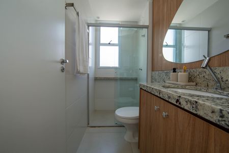 Apartamento à venda com 71m², 3 quartos e 2 vagasBANHEIRO1