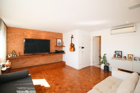 Sala de apartamento à venda com 2 quartos, 124m² em Itaim Bibi, São Paulo