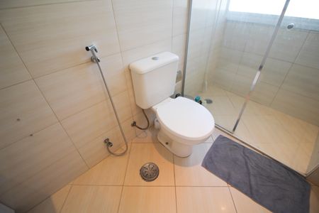 Apartamento à venda com 124m², 2 quartos e 1 vaga Apartamento à venda com 124m², 2 quartos e 1 vagaBanheiro da Suíte
