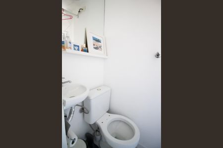 Apartamento à venda com 124m², 2 quartos e 1 vaga Apartamento à venda com 124m², 2 quartos e 1 vagaBanheiro de serviço