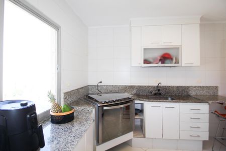 Apartamento à venda com 124m², 2 quartos e 1 vaga Apartamento à venda com 124m², 2 quartos e 1 vagaCozinha