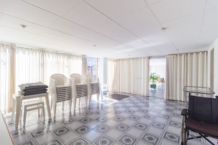 Apartamento à venda com 57m², 2 quartos e 1 vaga Apartamento à venda com 57m², 2 quartos e 1 vagaSalão de Festas