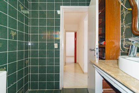 Apartamento à venda com 57m², 2 quartos e 1 vaga Apartamento à venda com 57m², 2 quartos e 1 vagaBanheiro