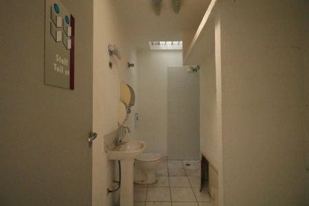 Casa à venda com 297m², 2 quartos e 1 vaga Casa à venda com 297m², 2 quartos e 1 vagaEdícula