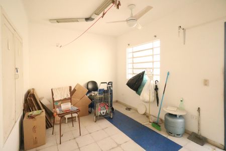 Casa à venda com 297m², 2 quartos e 1 vaga Casa à venda com 297m², 2 quartos e 1 vagaEdícula