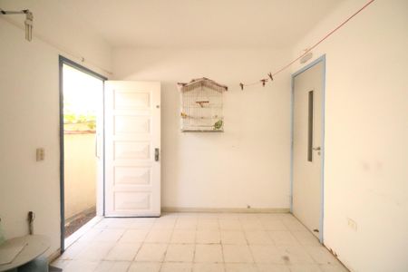 Casa à venda com 297m², 2 quartos e 1 vaga Casa à venda com 297m², 2 quartos e 1 vagaEdícula