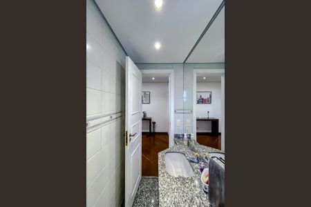 Apartamento à venda com 196m², 3 quartos e 3 vagasLavabo