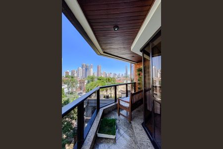 Apartamento à venda com 196m², 3 quartos e 3 vagasVaranda da Sala