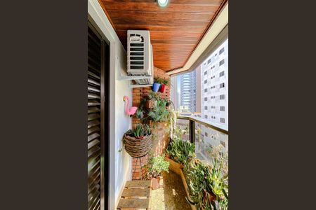 Apartamento à venda com 196m², 3 quartos e 3 vagasVaranda da Suíte 3