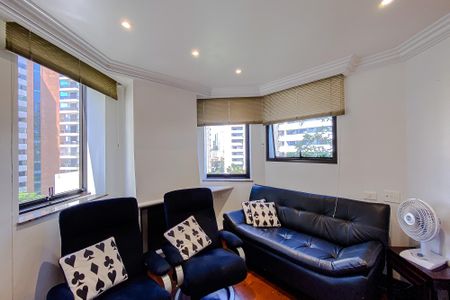 Apartamento à venda com 196m², 3 quartos e 3 vagasSala de TV