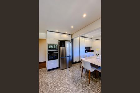 Apartamento à venda com 196m², 3 quartos e 3 vagasCozinha