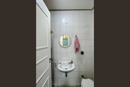 Apartamento à venda com 196m², 3 quartos e 3 vagasBanheiro de serviço