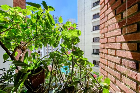 Apartamento à venda com 196m², 3 quartos e 3 vagasVista da Suíte 1