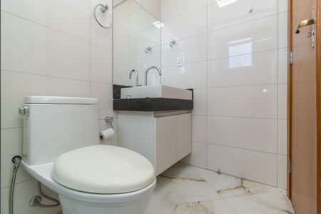 Apartamento para alugar com 80m², 3 quartos e 1 vaga Apartamento para alugar com 80m², 3 quartos e 1 vagaBanheiro da Suíte