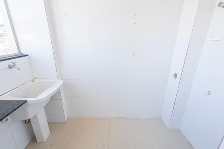 Apartamento para alugar com 80m², 3 quartos e 1 vagaÁrea de serviço