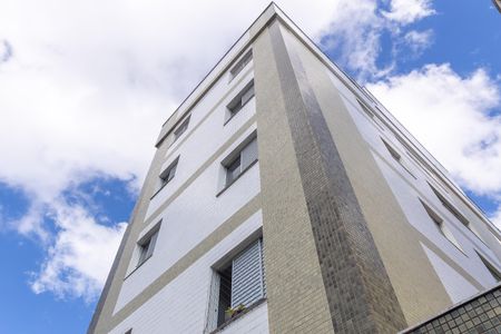 Apartamento para alugar com 80m², 3 quartos e 1 vaga Apartamento para alugar com 80m², 3 quartos e 1 vagaFachada