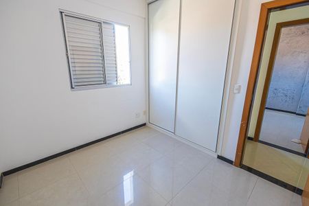 Apartamento para alugar com 80m², 3 quartos e 1 vagaQuarto