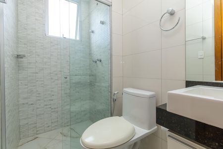 Apartamento para alugar com 80m², 3 quartos e 1 vaga Apartamento para alugar com 80m², 3 quartos e 1 vagaBanheiro da Suíte