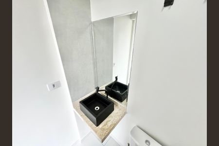 Banheiro de kitnet/studio para alugar com 1 quarto, 25m² em Santana, São Paulo