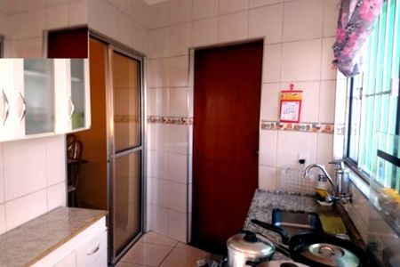 Casa à venda com 113m², 3 quartos e 1 vaga Casa à venda com 113m², 3 quartos e 1 vagaCOZINHA