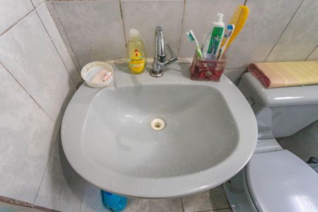 Apartamento à venda com 48m², 2 quartos e 1 vaga Apartamento à venda com 48m², 2 quartos e 1 vagaBanheiro