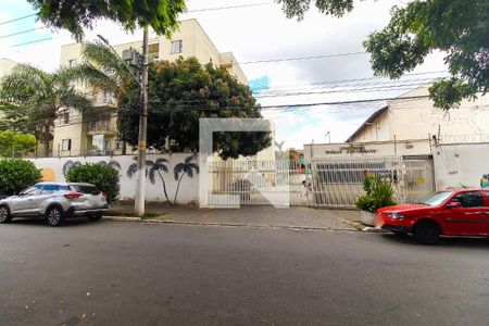 Apartamento para alugar com 45m², 2 quartos e 1 vaga Apartamento para alugar com 45m², 2 quartos e 1 vagaFachada