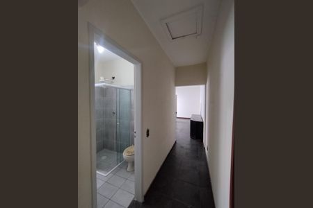 Casa para alugar com 144m², 4 quartos e sem vaga Casa para alugar com 144m², 4 quartos e sem vagaCorredor