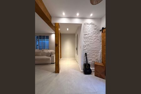 Casa à venda com 170m², 4 quartos e 2 vagasSala