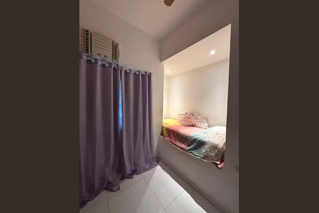 Casa à venda com 170m², 4 quartos e 2 vagasQuarto