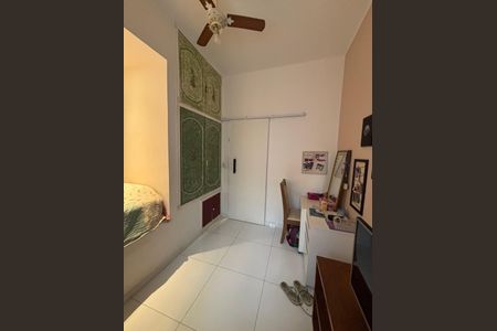 Casa à venda com 170m², 4 quartos e 2 vagasQuarto