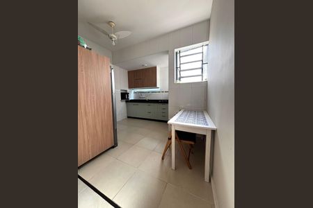 Casa à venda com 170m², 4 quartos e 2 vagasCozinha