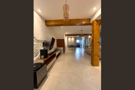 Casa à venda com 170m², 4 quartos e 2 vagasSala