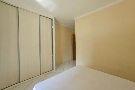 Apartamento para alugar com 80m², 2 quartos e 1 vaga
