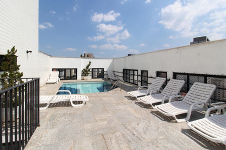 Apartamento à venda com 40m², 1 quarto e 1 vaga Apartamento à venda com 40m², 1 quarto e 1 vagaÁrea comum - Piscina