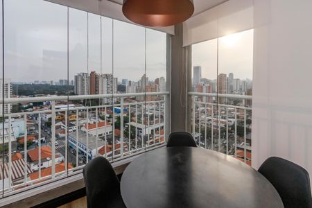 Studio para alugar com 33m², 1 quarto e 1 vaga Studio para alugar com 33m², 1 quarto e 1 vagaVaranda