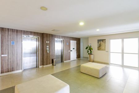 Studio para alugar com 33m², 1 quarto e 1 vaga Studio para alugar com 33m², 1 quarto e 1 vagaHall de Entrada